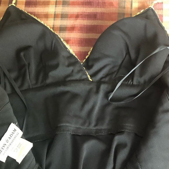 Elegant Evening Gown A Real Stunner! - Picture 9 of 13